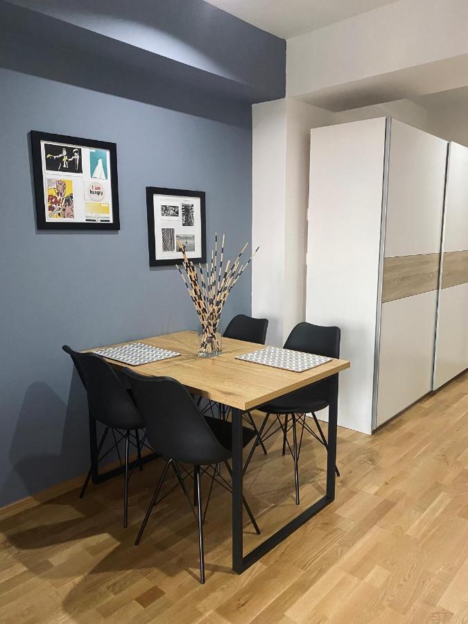 Sunshine Apartment Skopje Luaran gambar